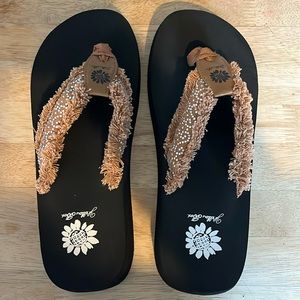 Yellow box sandals new without box size 7 1/2